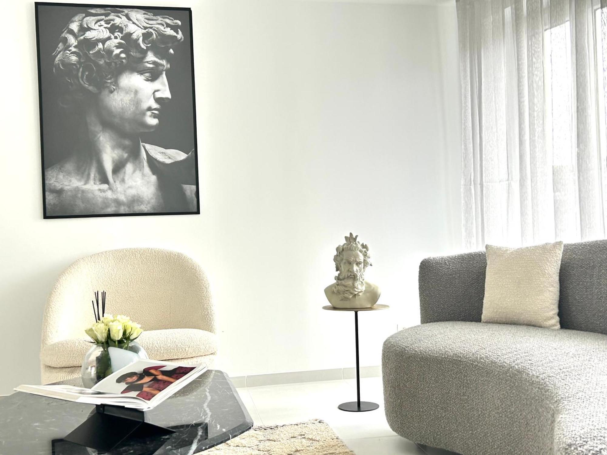 Phoenix Garden Apartment มงส์ ภายนอก รูปภาพ