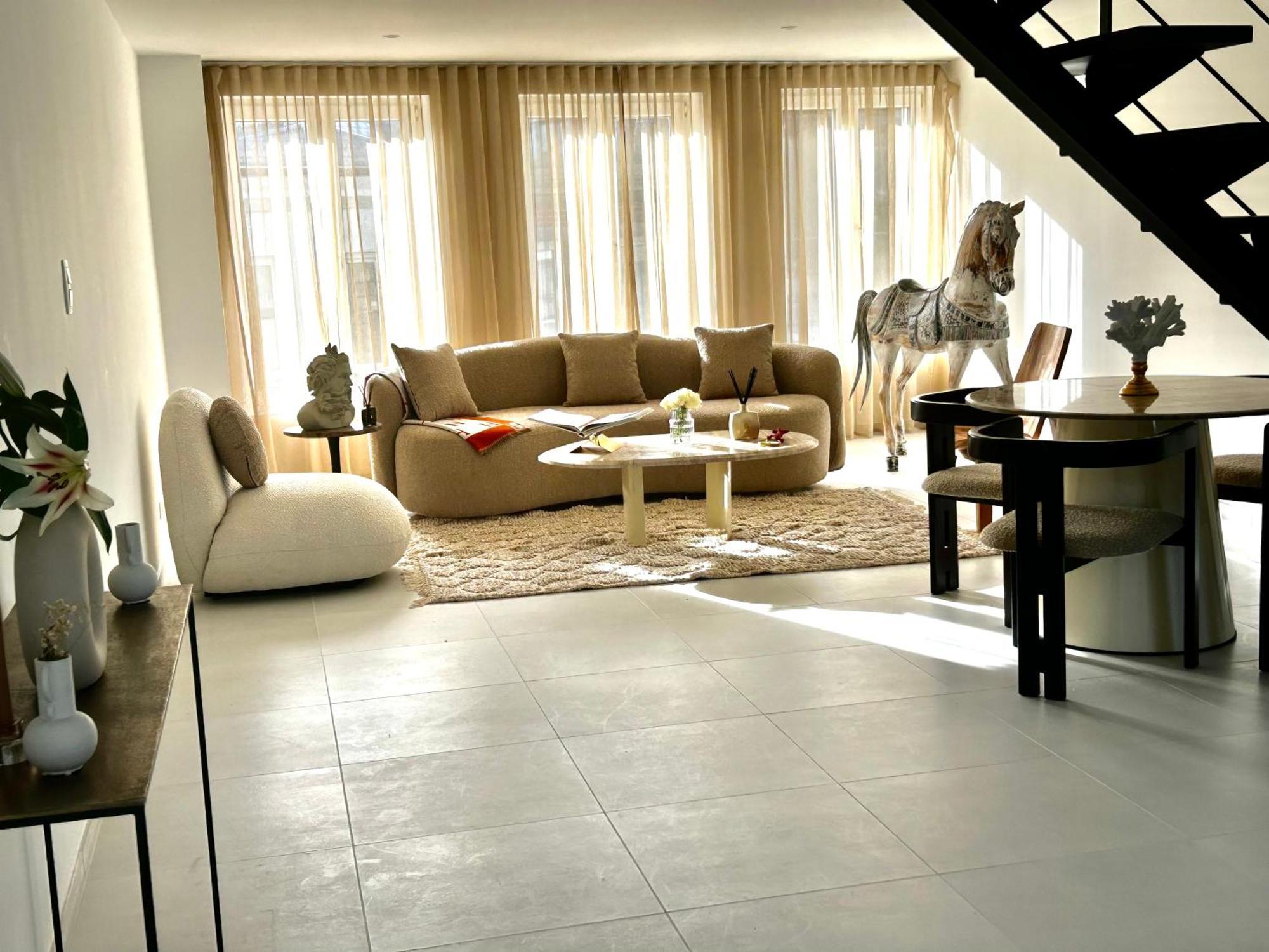 Phoenix Garden Apartment มงส์ ภายนอก รูปภาพ