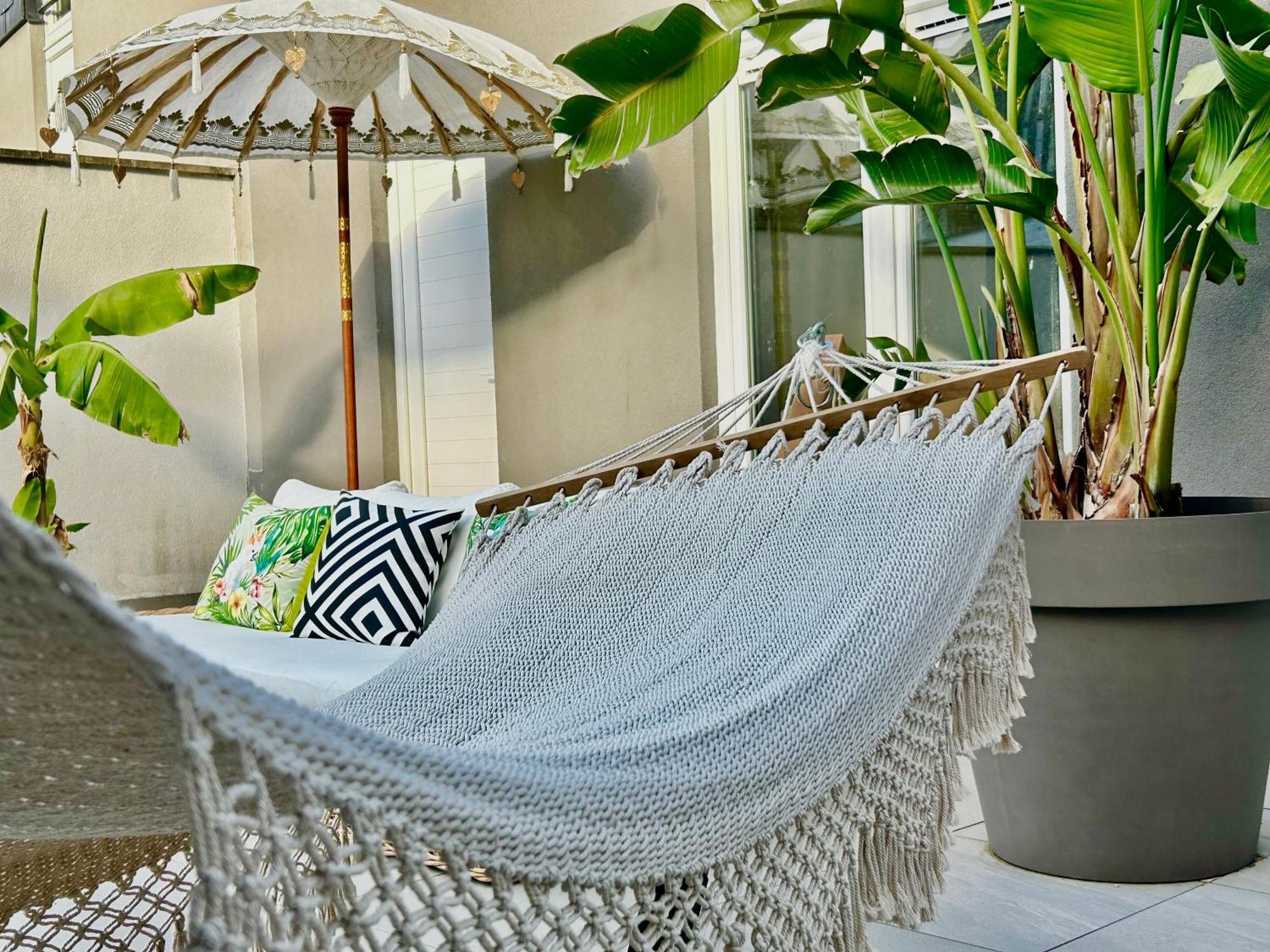 Phoenix Garden Apartment มงส์ ภายนอก รูปภาพ