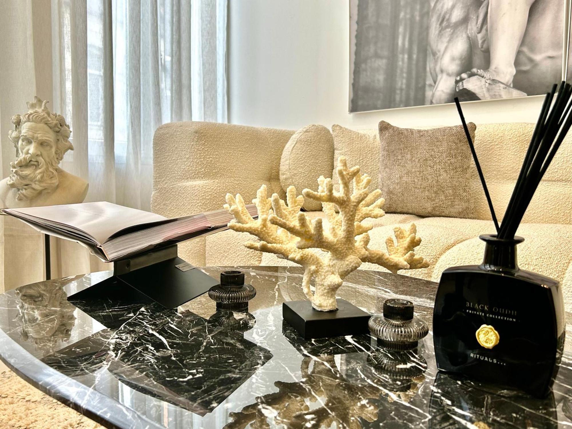 Phoenix Garden Apartment มงส์ ภายนอก รูปภาพ
