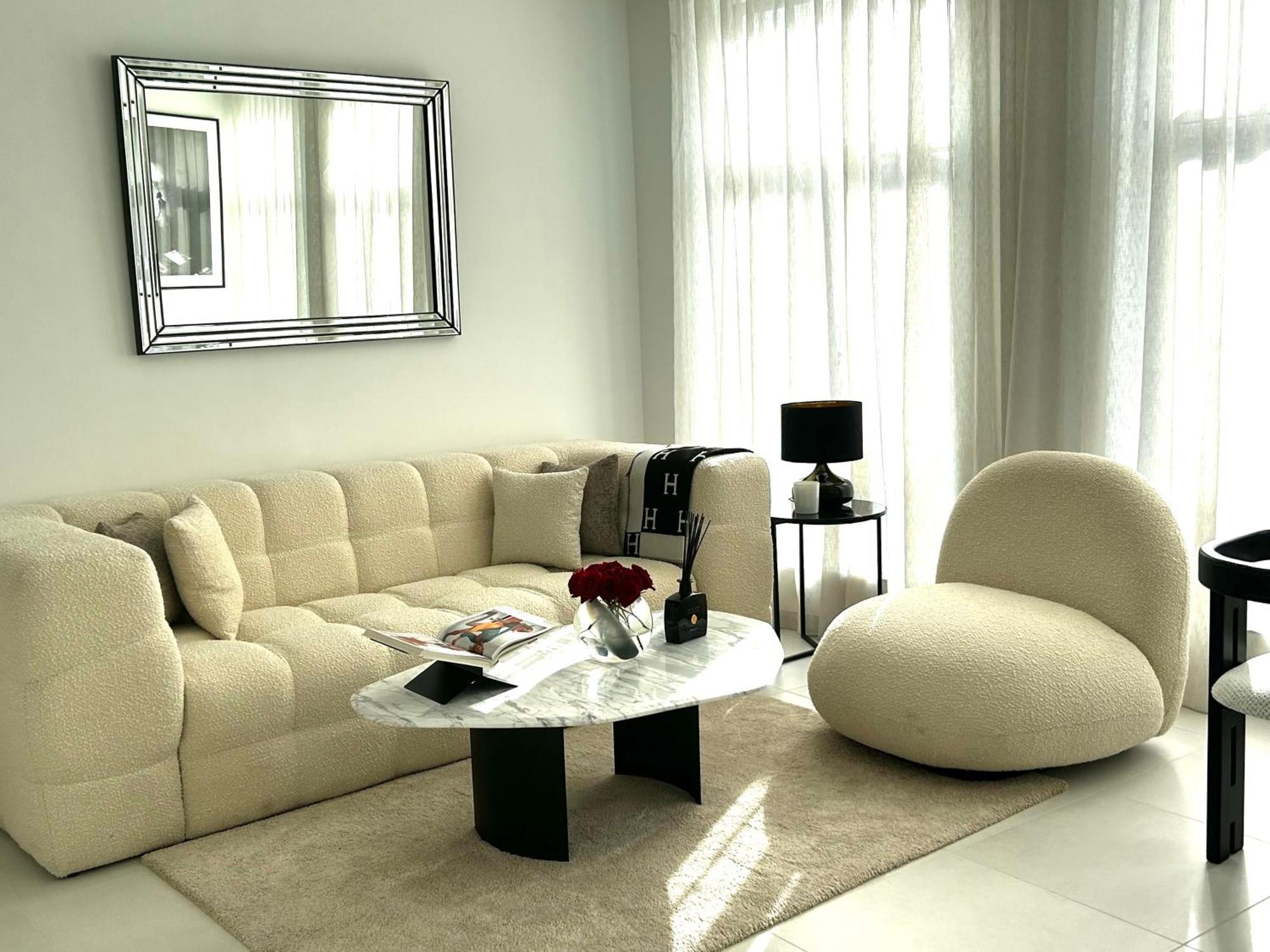 Phoenix Garden Apartment มงส์ ภายนอก รูปภาพ